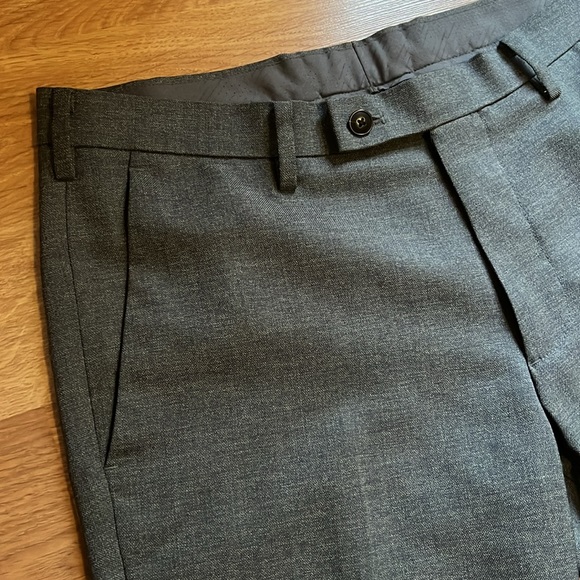 Uniqlo Grey Dress Pants - Picture 3 of 7